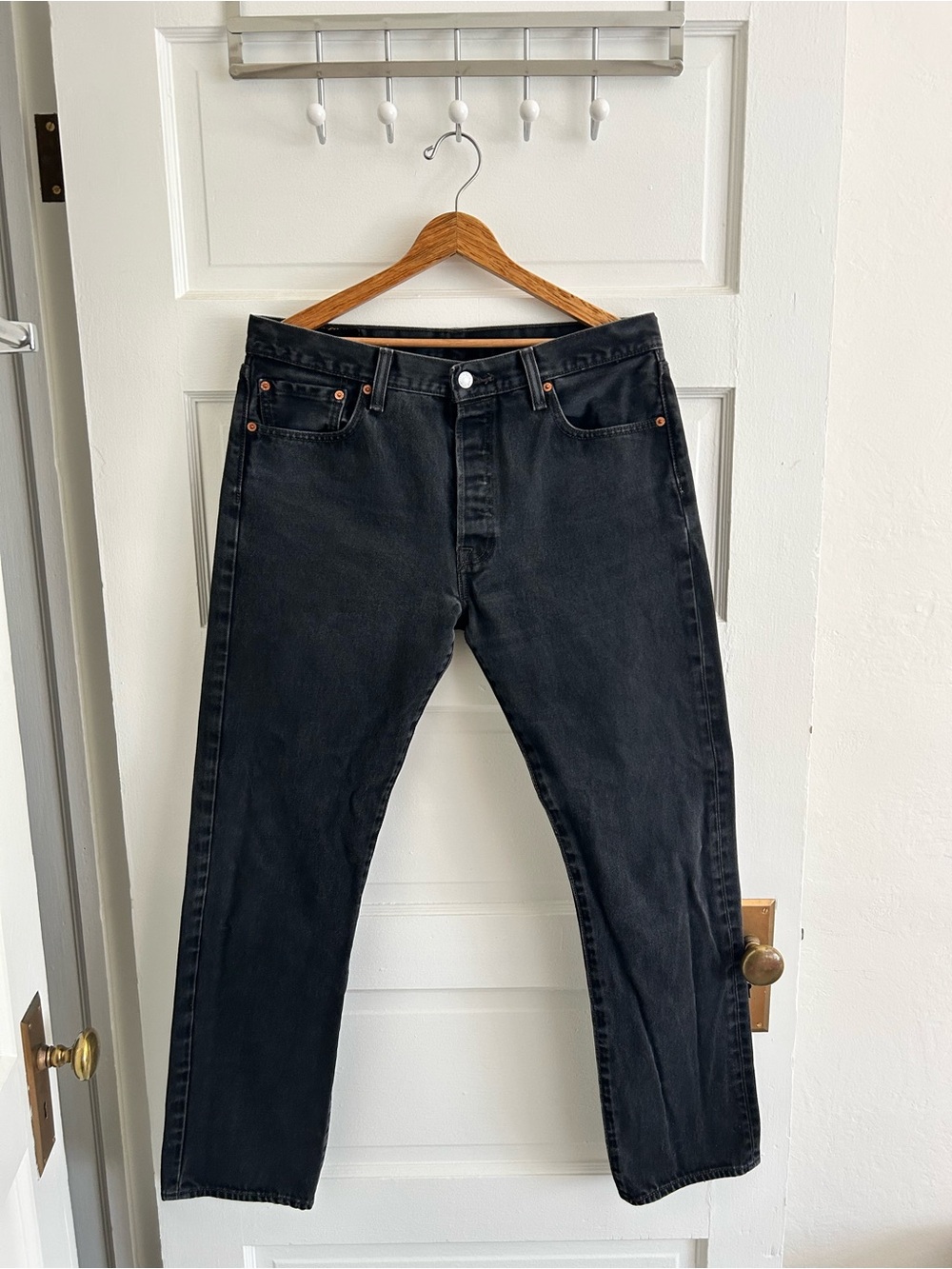 Leviโs 501 Black Jeans, Size W 34" L 32", EUC